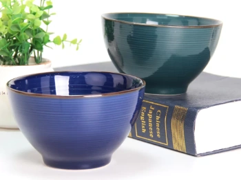 Can I Put Hot Food in a Glazed Ceramic Bowl?